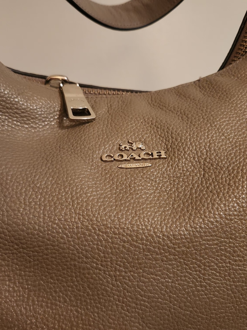 Large Coach Taupe Leather Hobo Bag with Gold Hardware - Picture 2 of 11